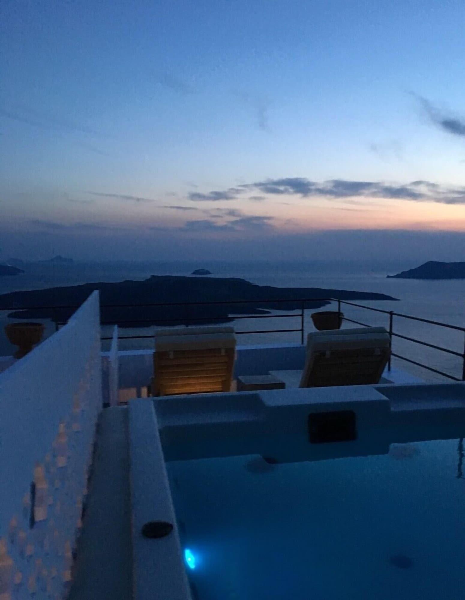 Amelot Art Suites Fira  Exterior foto